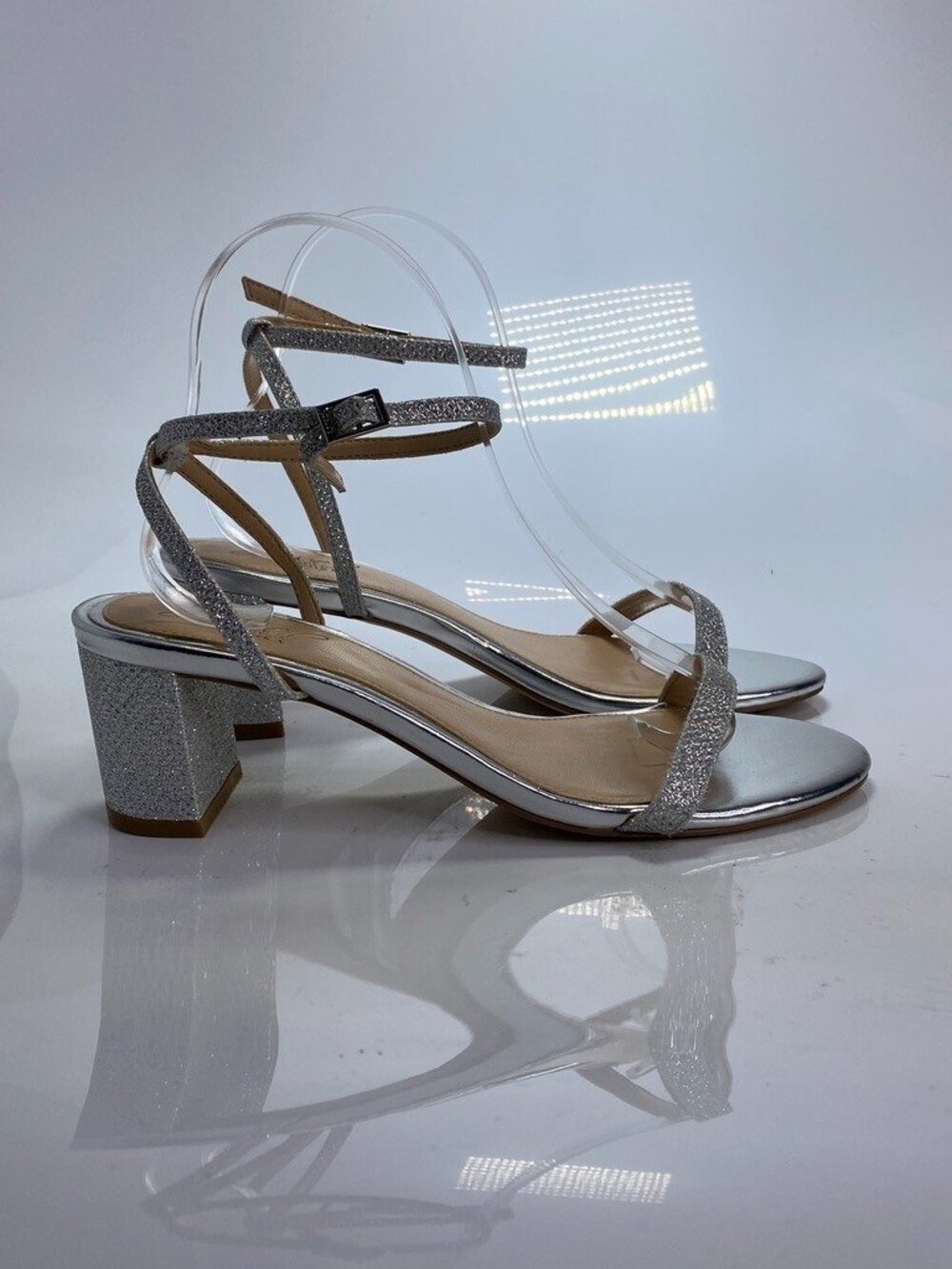 Jewel Badgley Mischka Women's Silver Glitter Strap Almond Toe Heel Sandal Sz 7.5